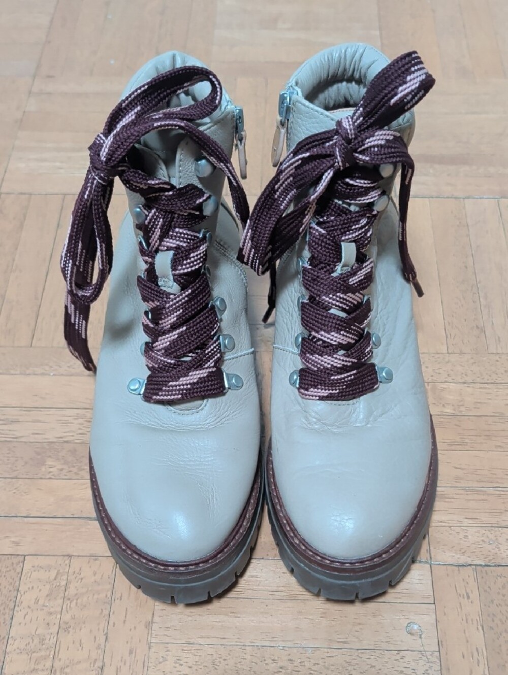Kenneth Cole NEW Ankle Boots Women's Size 8 Beige with Burgundy Laces
